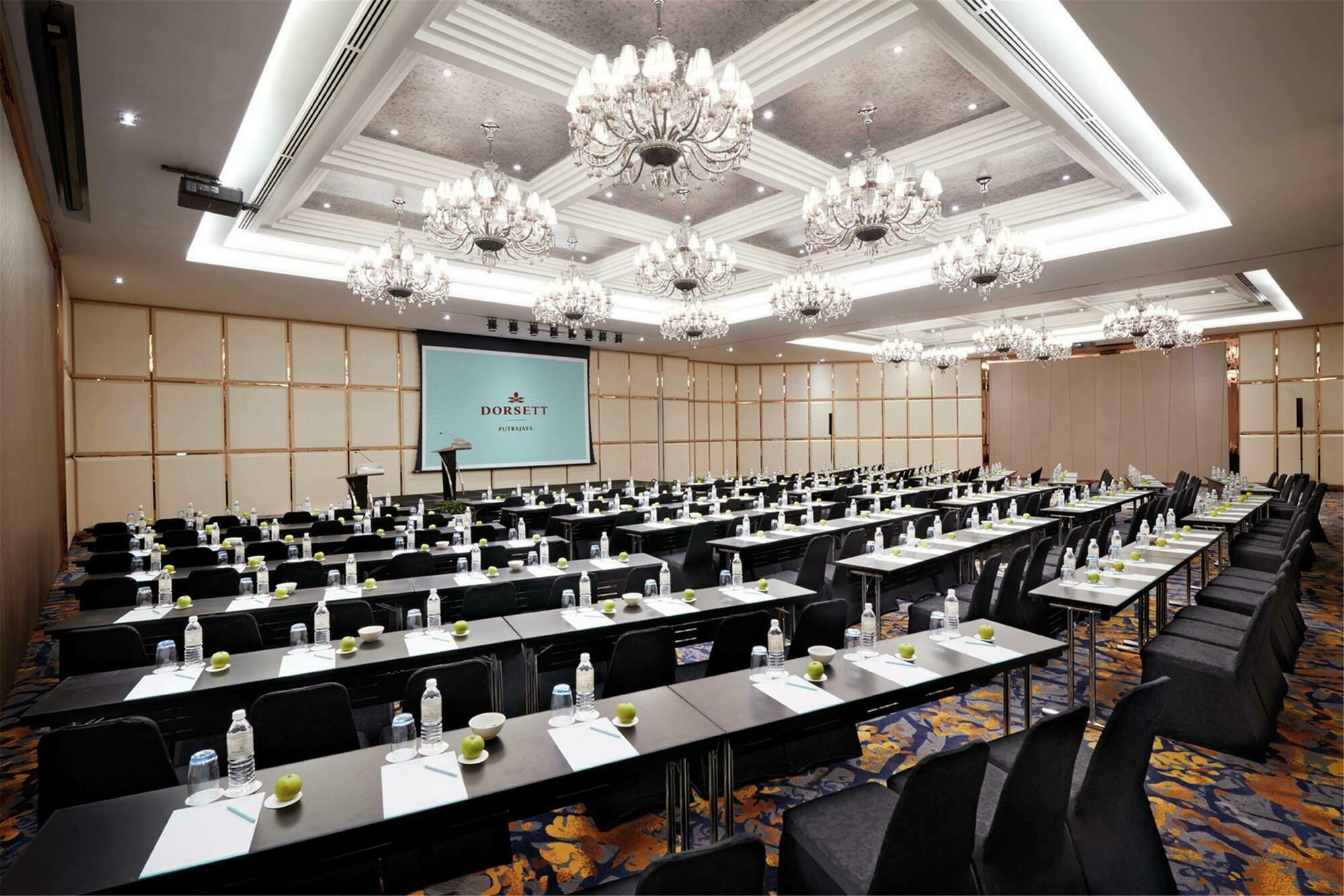 Dorsett Hotel 5*